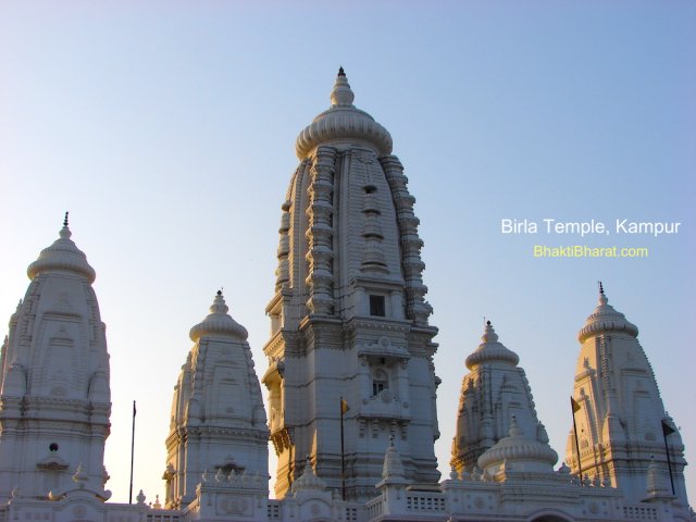 The major maintenance expenses of the temple come from the JK Birla Trust fund.