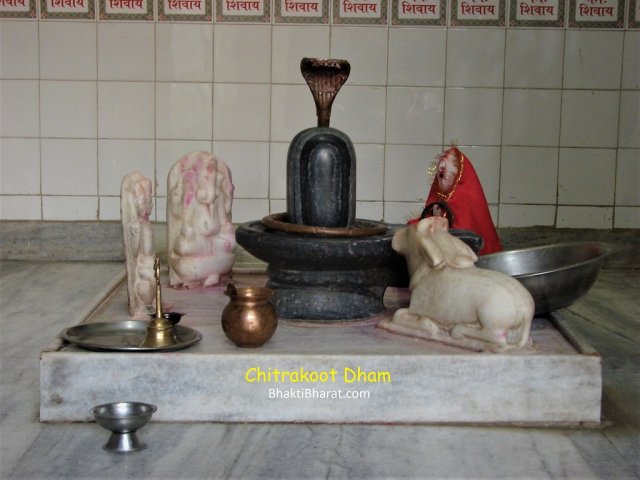 Shivling with Gan Shivling with Gan