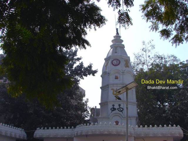 Shiv Mandir decorated with His closest Gan, Naags. Whenever you think about Lord Shiv Naag will be there, therefore with this concept temple`s viman is decorates. Shiv Mandir decorated with His closest Gan, Naags. Whenever you think about Lord Shiv Naag will be there, therefore with this concept temple`s viman is decorates.