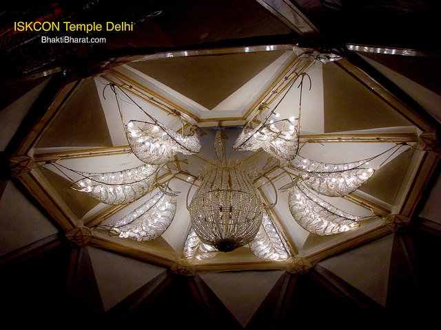 Most attractive utility of main prayer hall is a huge jhumar which is main lightning source of this hall. Most attractive utility of main prayer hall is a huge jhumar which is main lightning source of this hall.