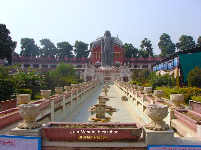 37 feet high Khadgasan Pratima Shri Bahubali Ji Maharaj made by Karnataka black marble. 37 feet high Khadgasan Pratima Shri Bahubali Ji Maharaj made by Karnataka black marble.