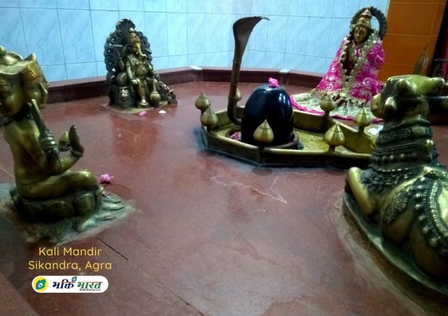 Shivling with Gan Shivling with Gan