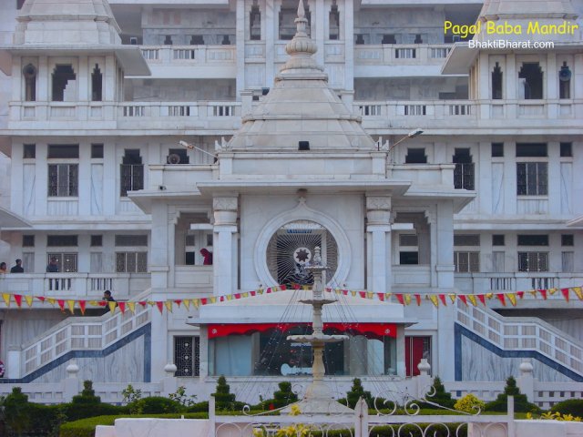 Nagara style of temple architecture can be discribe in this photo frame. Beautiful garden with fountain followed by water pond. Nagara style of temple architecture can be discribe in this photo frame. Beautiful garden with fountain followed by water pond.