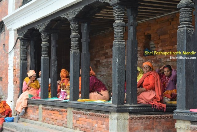 Sanyasi taking rest in Shri Pashupatinath Mandir Sanyasi taking rest in Shri Pashupatinath Mandir