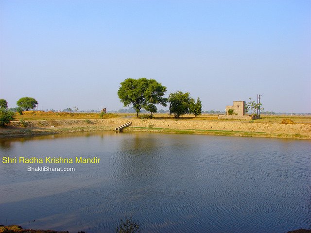 Jhabera: Most of the civilizations and old cities are find on bank of famous river. Jhabera: Most of the civilizations and old cities are find on bank of famous river.